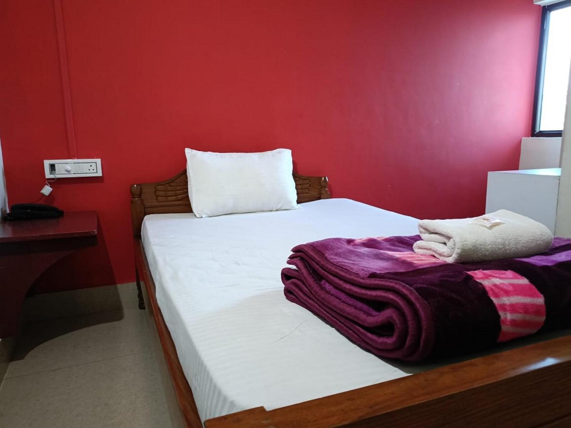 Hotel Bhargav กูวาฮาติ ภายนอก รูปภาพ