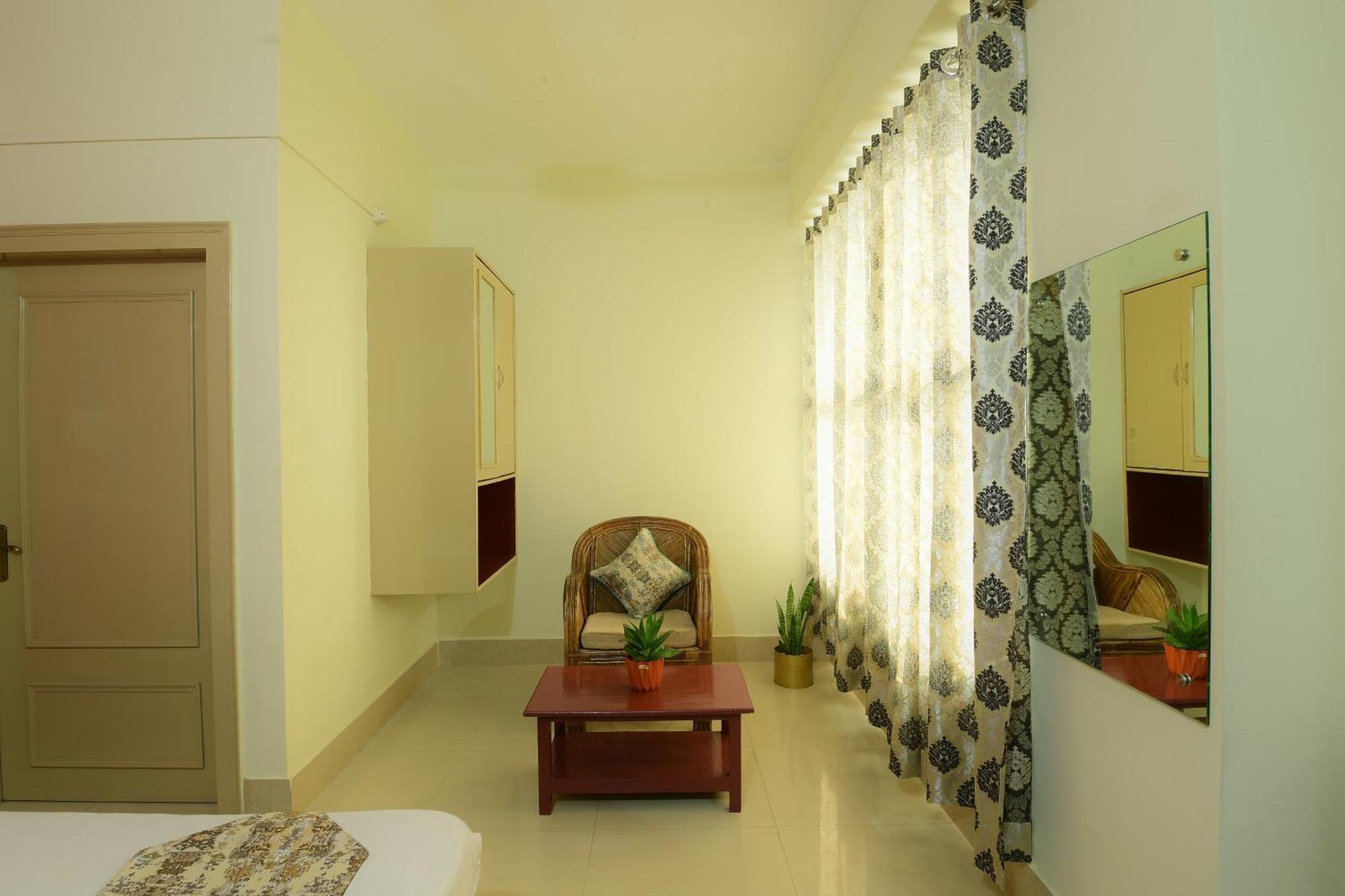 Hotel Bhargav กูวาฮาติ ภายนอก รูปภาพ
