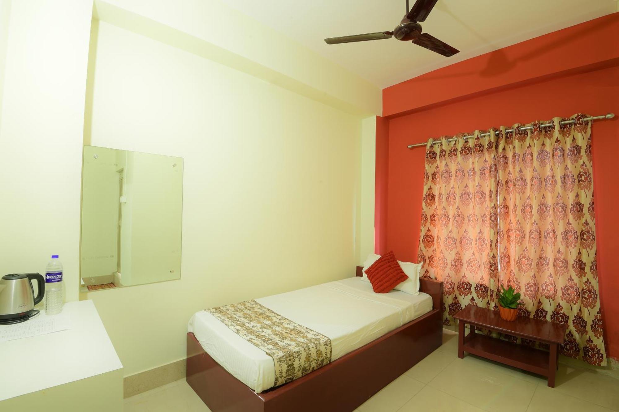 Hotel Bhargav กูวาฮาติ ภายนอก รูปภาพ
